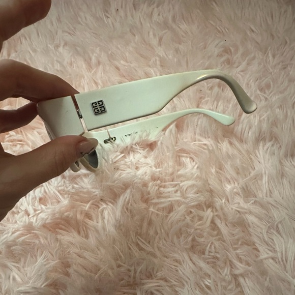 white Givenchy sunglasses - Picture 2 of 4